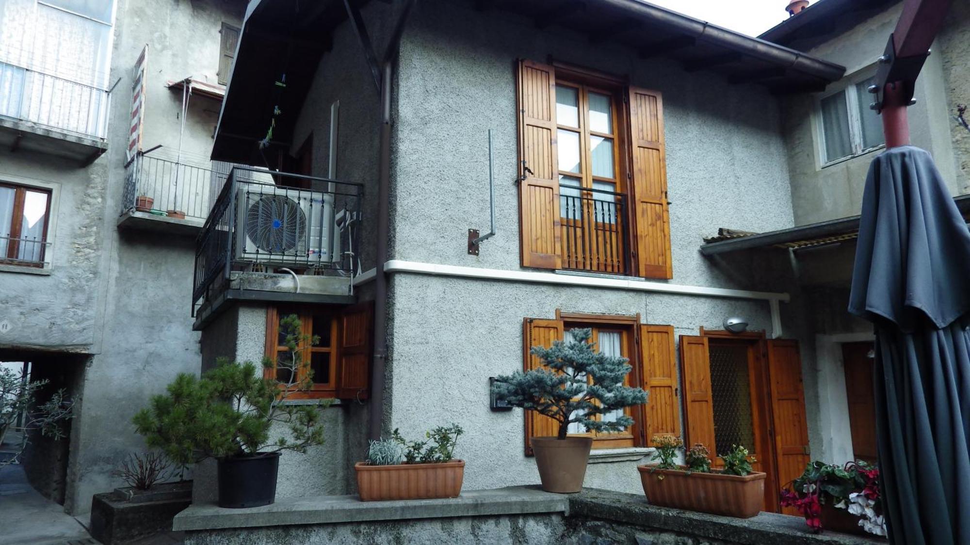 La Casetta Di Vassena Oliveto Lario Luaran gambar